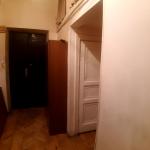 В маленьком центре продается 3-х комнатная квартира