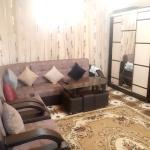 Երկու հարկանի քարե տուն, Սարի Թաղի 8-րդ և 9-րդ շարքեր կենտրոնում