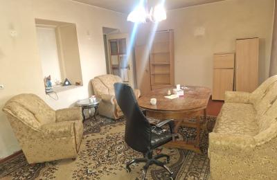 In Kanaker, a private house is for rent