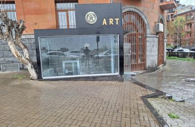 In the small center, on Mashtots Street, a business space is for rent