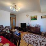 Продается 3-комнатная квартира в Аване, район Чаренца