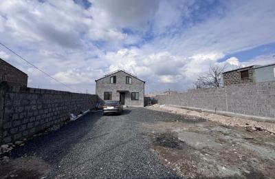 Նոր Խարբերդում վաճառվում է 2 հարկանի առանձնատուն