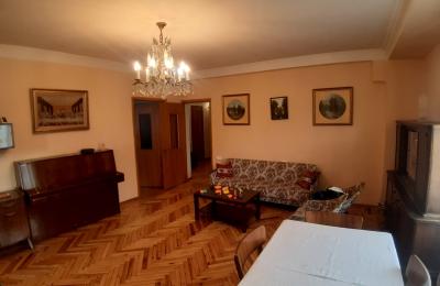 In the small center, on Sayat-Nova Street, a 3-room apartment is for rent