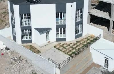 Ավանում վաճառվում է երկու հարկանի տուն